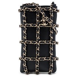 Clutch Chanel Tech Me Out in lambskin nero con catena