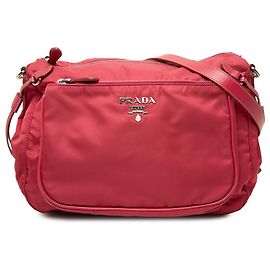 Bolsa Crossbody Prada em Tessuto com acabamento em Saffiano vermelho e fecho de correr