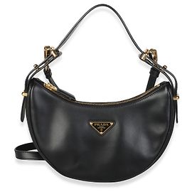 Bolso de hombro Arque Prada de piel lisa negra