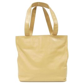 Chanel Schultertasche aus Lammleder