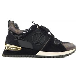 Baskets Louis Vuitton Run Away Line en cuir de veau daim et toile monogramme vernie