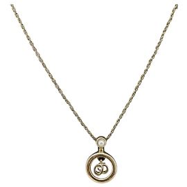 Christian Dior Colar Círculo Logo CD Metal Tom Dourado