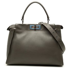 Fendi Peekaboo Iconic Satchel aus Leder in Grau, Größe Medium