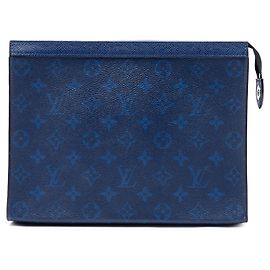 Bolso de mano Louis Vuitton Monogram Taigarama Pochette Voyage MM Azul