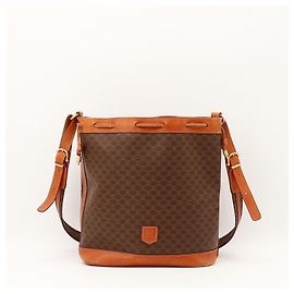 Céline Celine Monogram Bucket Bag aus Leder Braun