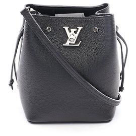 Sac à épaule en cuir Louis Vuitton Nano Lockme Bucket