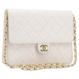 Sac à bandoulière CHANEL Matelassé en agneau blanc ton or CC Auth 209122 - Jerrillo