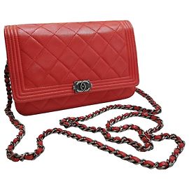 Sac à main Chanel Wallet On Chain en cuir rouge