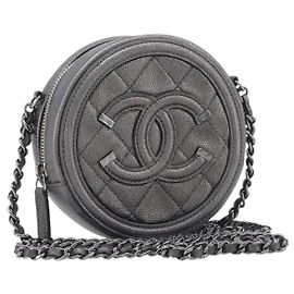 CHANEL Bolso de hombro Matelassé con cadena Piel Caviar Gris Plata CC Auth 213364M - Jerrillo