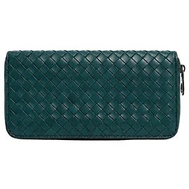 Bottega Veneta Portafoglio con chiusura a zip in pelle Intrecciato verde scuro