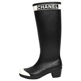 Chanel Gummistiefel mit schwarz-weißem Logo - Größe EU 38
