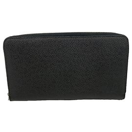 Portafoglio lungo Louis Vuitton Taiga Zippy Organizer NM
