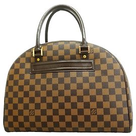 Louis Vuitton Damier Nolita Handtasche