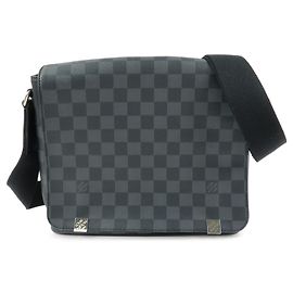 Louis Vuitton District NM Messenger Damier Graphite PM