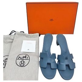 Sandali Hermès Oasis in pelle di vitello marrone