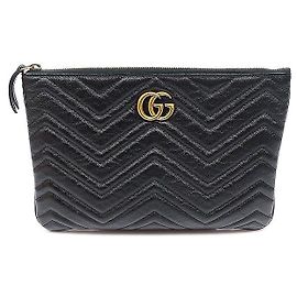 Gucci GG Marmont Pouch Clutch in Schwarz Matelassé Chevron