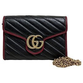 Gucci Sac à épaule et bandoulière GG Marmont Matelassé avec chaîne