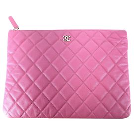 Chanel Clutch Classic Caviar