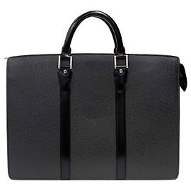 Louis Vuitton Borsetta Taiga Lozan