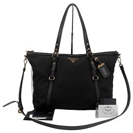 Prada Bolso Tote y Bolso de Hombro de Nylon Saffiano con Logotipo Dorado