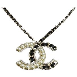 Chanel Collana da donna CC Pearl Crystal Logo