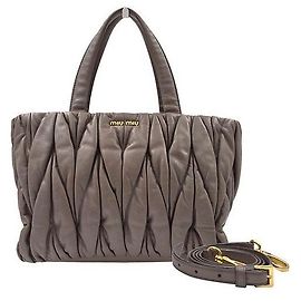 Miu Miu Borsa Tote e Borsa a Tracolla Matelassé