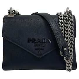 Prada Borsa a tracolla Monochrome in Saffiano nero con catena argentata