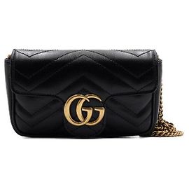 Gucci Borsa Super Mini Matelassé con catena dorata
