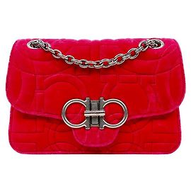 Salvatore Ferragamo Bolsa de ombro em veludo rosa com dupla corrente Gancini
