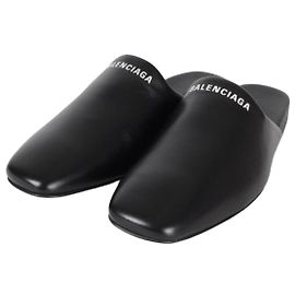 Balenciaga Leder-Mules mit Logo