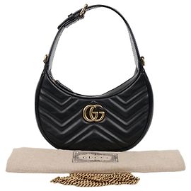 Gucci Borsa a spalla mini GG Marmont a mezzaluna nera