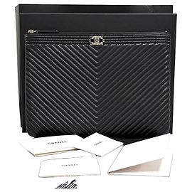 Chanel Borsa a pochette Boy Chevron Nera New Medium
