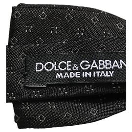 Dolce & Gabbana Papillon regolabile con motivo a diamante nero