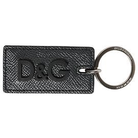 Dolce & Gabbana Porte-clés en cuir de veau noir avec anneau métallique logo D&G
