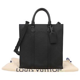 Louis Vuitton Bolso Tote Sac Plat de piel Taurillon Monogram Negro