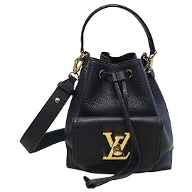 Louis Vuitton Borsa a secchiello Lockmy in pelle di vitello grana nera con chiusura dorata