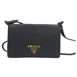 Prada Bolsa de Ombro Mini Flap em Couro Vitello Daino Preta