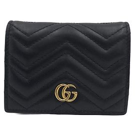 Gucci Cartera GG Marmont de piel acolchada Negra