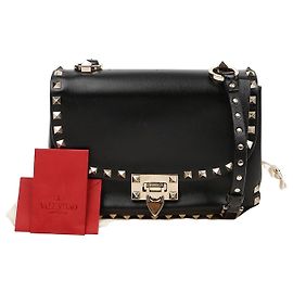 Valentino Borsa a tracolla con patta Rockstud