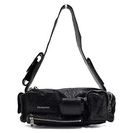 Balenciaga Supervisi XS Schultertasche aus schwarzem Leder