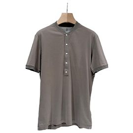 Brunello Cucinelli Baumwoll-T-Shirt mit Henley-Ausschnitt und kurzen Ärmeln Beige
