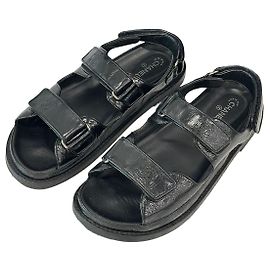 Chanel Sandali in pelle di agnello con logo CC e Velcro