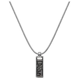 Dior Collana in argento con piastra nera