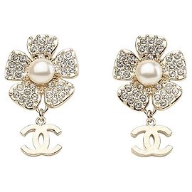Chanel Gold CC Blumenohrringe mit Perlen und Strass