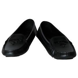 Prada Scarpe da guida Loafer in Saffiano
