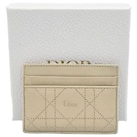 Dior Trianon Freesia Card Holder Beige Year