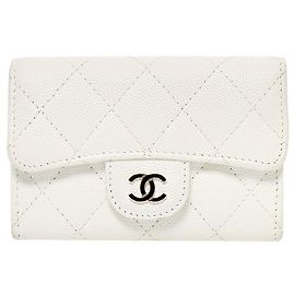 Chanel Tarjetero Classic de Caviar blanco