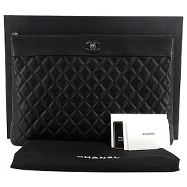 Chanel Clutch Mademoiselle Large in pelle d'agnello