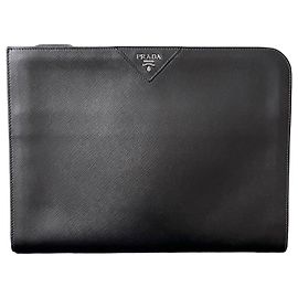 Prada Pochette Saffiano Black