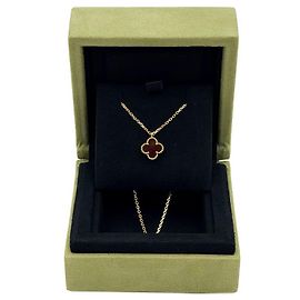 Van Cleef & Arpels Collana Sweet Alhambra in oro rosa e cornalina